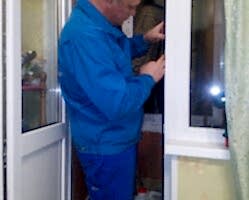 ремонт балконной двери
